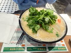 -肥汁米蘭香港米线(定西路店)