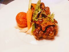 红酒炖牛尾-YUE·6·西式融合餐厅(外滩六号店)