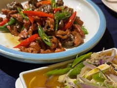 -伊带伊路新疆美食府(呼家楼店)