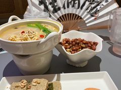 -桂满陇·手作小笼包&江南叫花鸡(中山公园店)