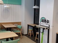 用餐区-老乡鸡(潘集世瑞大厦店)