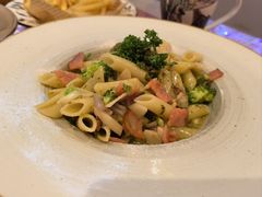 -Rabbit Cafe私房西餐甜点咖啡(栖霞路店)