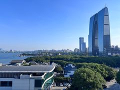 -苏州金鸡湖中茵皇冠假日酒店