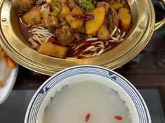 -牛一嘴·兰州牛肉面·大盘鸡(财富中心店)