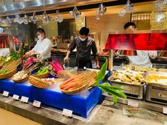 自助取餐区-味餐厅·海鲜·火锅·自助餐