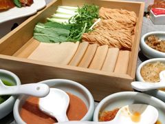 -宏达宴老菜馆(群力第四大道店)