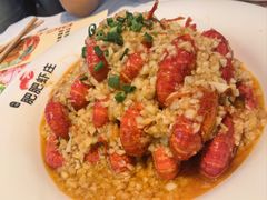 -肥肥虾庄·金牌油焖大虾(汉街SKP店)