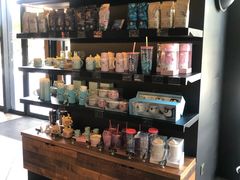 零售区-星巴克臻选(上海长风大悦城店)