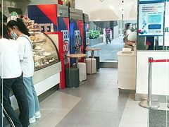 -DQ·蛋糕·冰淇淋(大宁国际商业广场店)