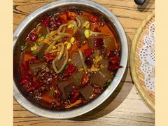 鸭血-游园觅食记夜市·小龙虾大排档