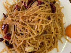 酸辣土豆丝-老回回饺子馆(海洋馆店)