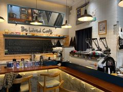 -Be Lived Cafe比例咖啡(摩天轮店)