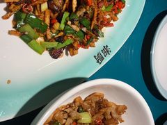 -呷湘厨·鱼汤捞饭·剁椒鱼头·辣椒炒肉(国家会展中心店)