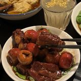 这家的腌笃鲜鲜得我眉毛都掉了！！🤤
