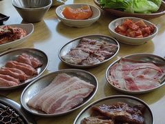 -牛信亭韩国料理·炭火烤肉(紫藤路店)