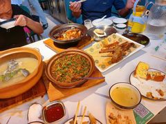 -蚝堡海鲜·威海菜·海肠捞饭·烧烤·亚洲吃蚝公司(幸福门店)