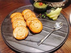 鹅肝葱油饼-九里云松·天香餐厅