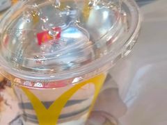 美汁源椰子水饮-麦当劳(中唱大厦店)
