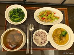 -臻康乃馨月子中心(集美店)