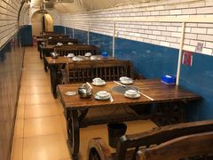 大堂-洞庭洲·防空洞火锅·铜锅涮肉·烧烤(新百广场店)