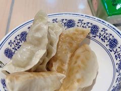 -蒙自源米线大王(东站店)