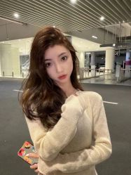 -AYO SALON