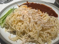 鸡丝凉面-麻六记(新天地店)