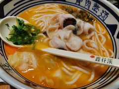 金汤去骨酸菜鱼粉-鑫花溪牛肉米粉(东环大润发店)
