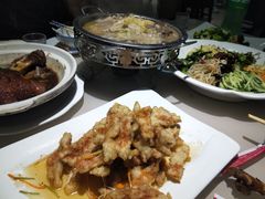 -老码头黑皮肘子锅包肉(赣水路店)