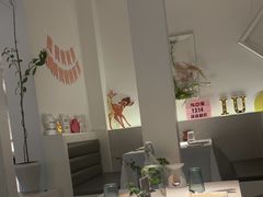 -春树下·树屋花房西餐厅(罍街AS1980店)