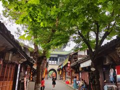 景观位-小陈方酥锅盔(古城总店)