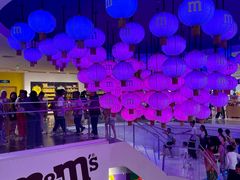 -m豆巧克力世界(上海世茂广场店)