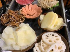 -周幺妹重庆老火锅(银泰城总店)