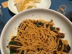 -一坐一忘云南菜(嘉里中心店)