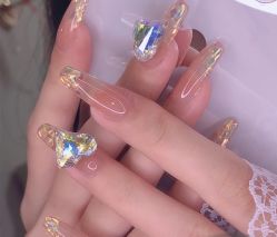 -雪奈传统美甲美睫