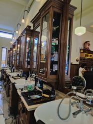 -IMUSE BARBER SHOP