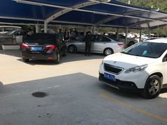 -一嗨租车(凤凰机场店)