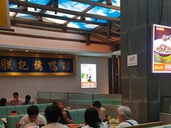 -阿瓦山寨·湘菜现炒·剁椒鱼头王(咸阳总店)