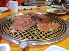 -唯成•韩国炭火烤肉 유성고기