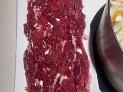-领鲜潮牛鲜牛羊肉火锅(宏昌店)