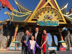 -七彩云南欢乐世界