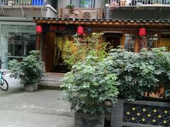 -泡桐树街