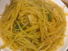 -鲁南仔·滕州炒鸡(经三路店)