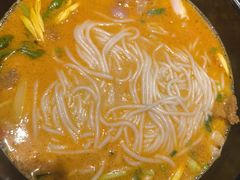 -银米·云南传统过桥米线(双廊黑金冠店)