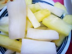 餐前小吃-龙桥私厨·姜花菊花过桥鱼·顺德菜(容桂店)