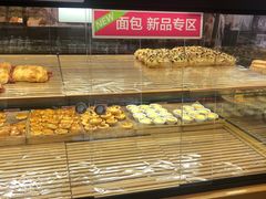 面包甜点陈列柜-味多美(民星路店)