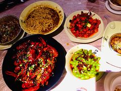 -巴厘龙虾·榜首油焖大虾(洞庭·艺术洋房店)