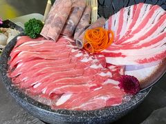 -湊湊火锅·茶憩(杭州湖滨银泰in77店)