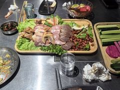 -马路牙子烧烤音乐酒馆(望京店)