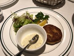 招牌蟹肉饼-Wolfgang’s Steakhouse 沃夫冈牛排馆(上海白玉兰广场店)